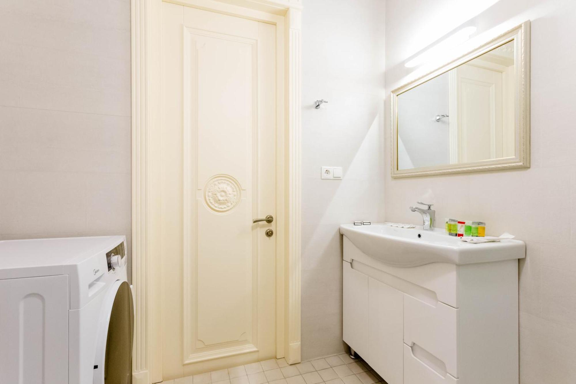 Central Comfort Place L Tbilissi Extérieur photo